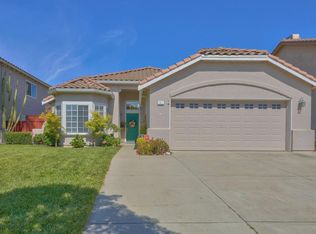 1911 Newcastle Dr, Salinas, CA 93906