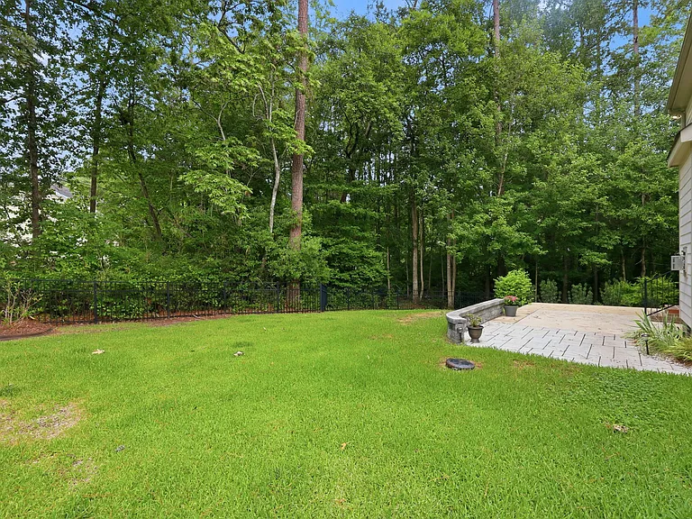 265 Heather Brook Cir — Photo 58