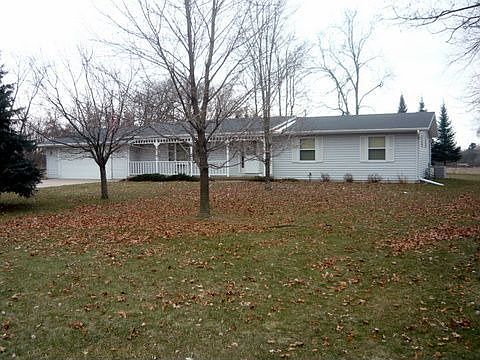 2nd image of 590 Highland Dr