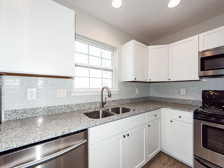 7927 Shadow Oak Dr — Photo 8