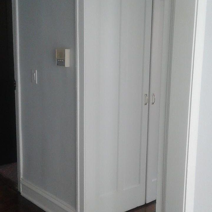 2nd image of 1058 W Glenlake Ave