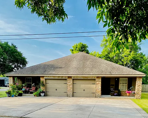 417 E Claremore St Photo 1