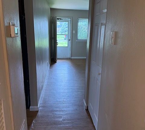 4th image of 671 Southwell Ln
