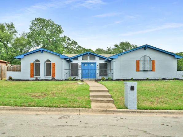 6417 Oak Timber Dr E, Forest Hill, TX 76119