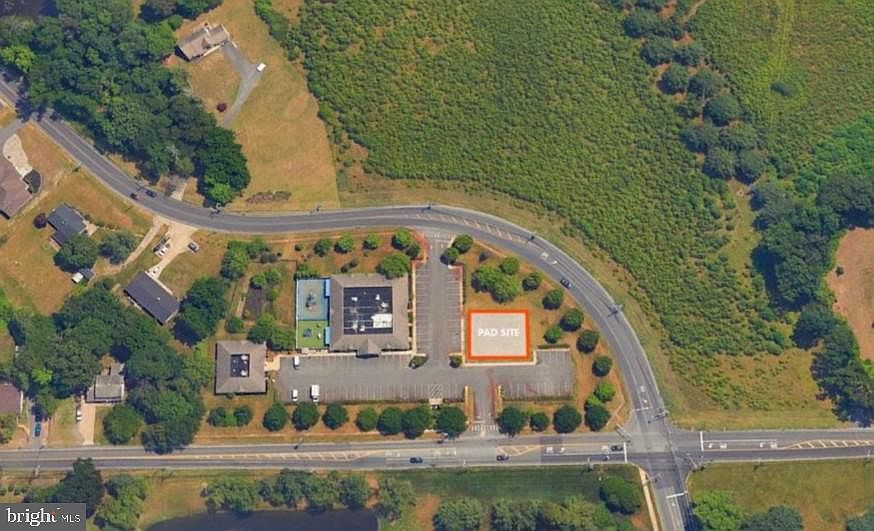 1st image of 608 Little Gloucester Rd