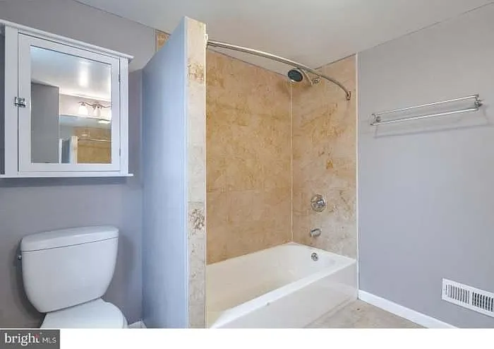 1339 S Bancroft St — Photo 11