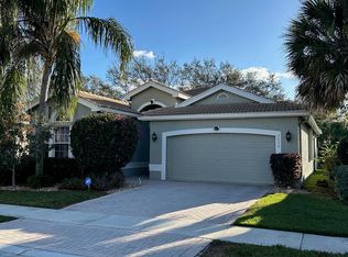 7036 Prado Lake Dr, Delray Beach, FL 33446