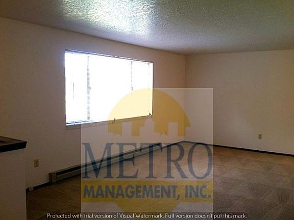 2nd image of 1776 S Barlow Ln