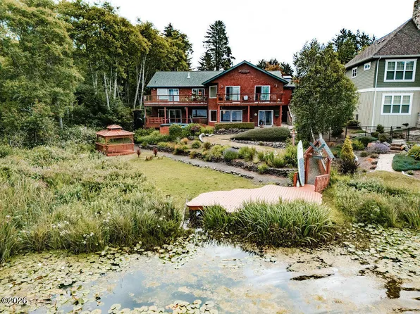 3445-3447 3449th NE #40, Neotsu, OR 97364