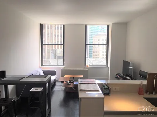 Rented by NY Living Solutions | media 21