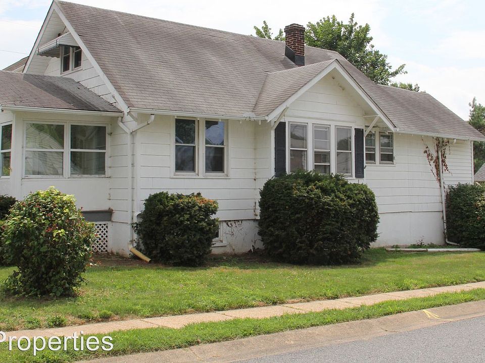 1st image of 200 Lindbergh Ave
