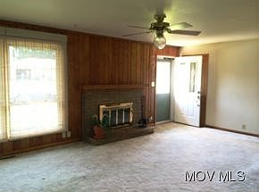 3rd image of 406 Edgewood Dr