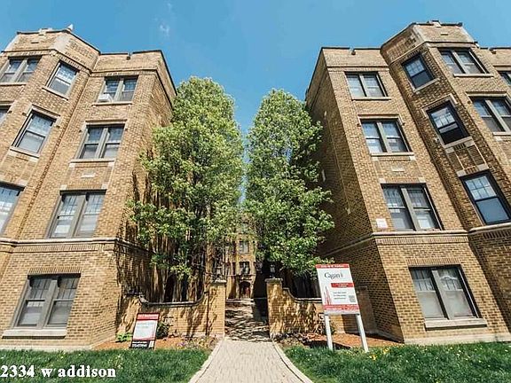 4th image of 2334 W Addison St #1425
