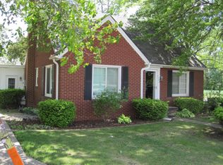1120 Kimberly Dr, Monmouth, IL 61462