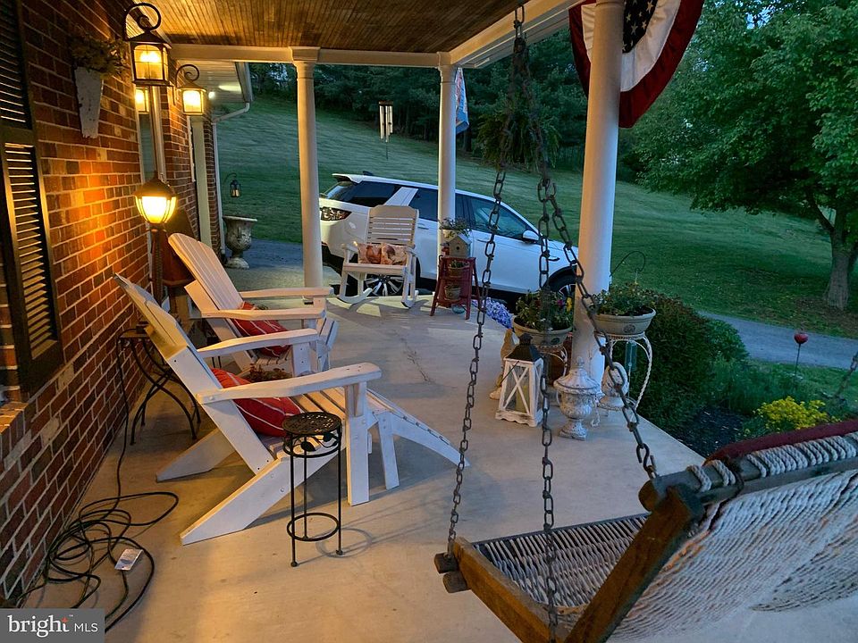 2nd image of 3906 Highland Ct