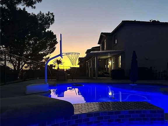 3rd image of 33379 Wallace Way