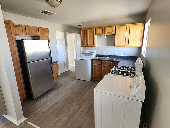 2nd image of 3119 Center Ave