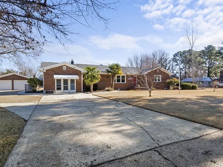 1404 Shelton Rd — Photo 3