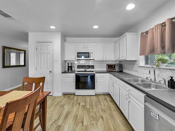 5th image of 2710 Millers Falls Court