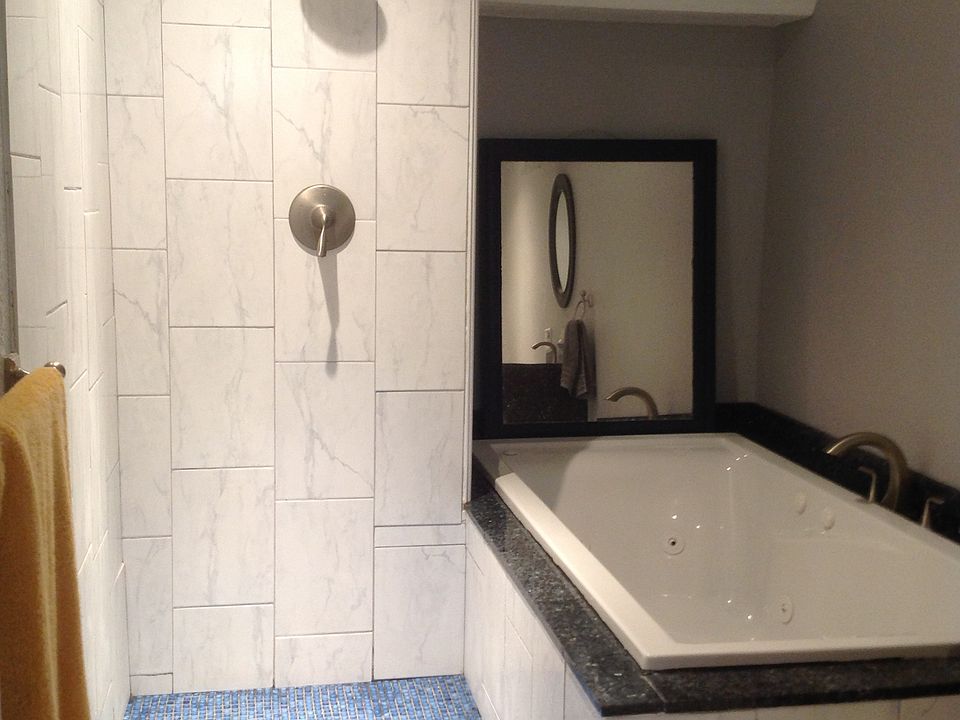 2nd image of 209 20th St S