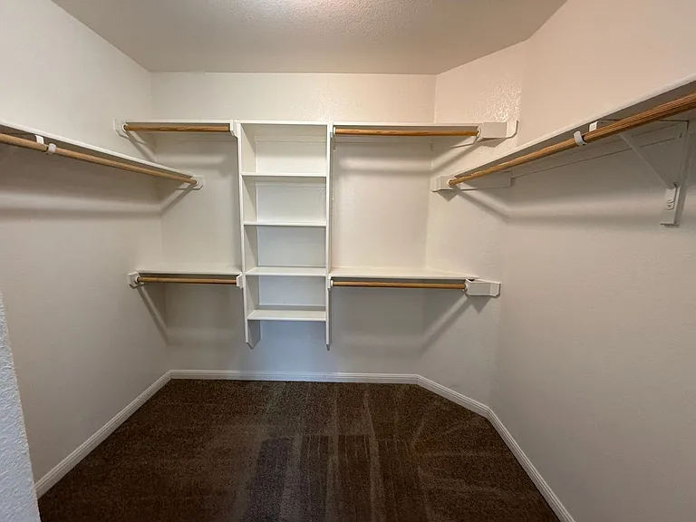 405 W Vega Ln — Photo 11