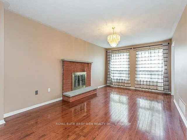 39 Florentine Cres — Photo 7
