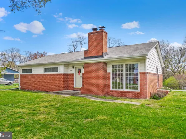 19519 Fisher Ave, Poolesville, MD 20837