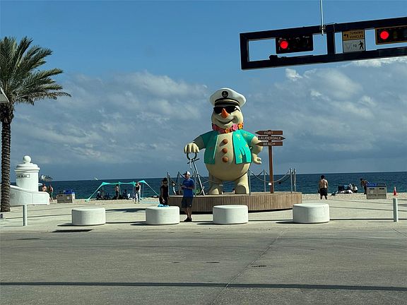 3rd image of 200 S Birch Road #806