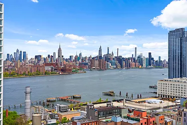Sold by Avenue Sotheby's International Realty