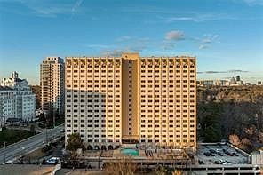 1st image of 2479 Peachtree Rd NE APT 1714