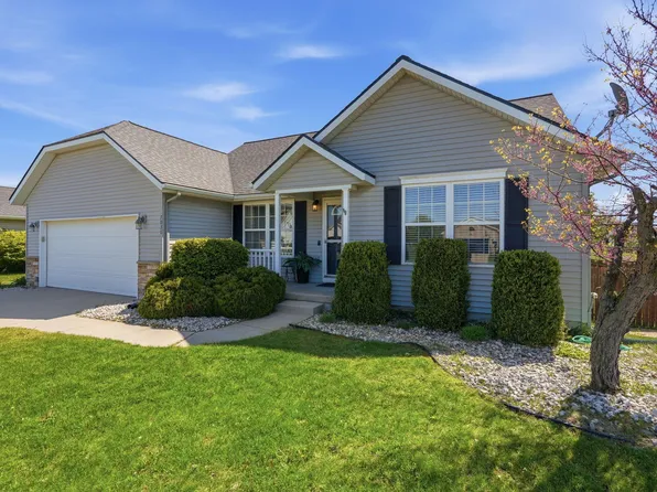 7036 Cornerstone Dr SE, Caledonia, MI 49316