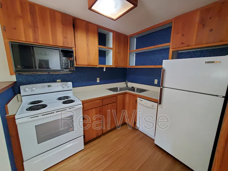 801 Ashland St #5 — Photo 7