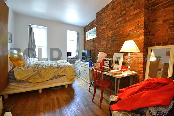 Rented by Bold New York | media 20