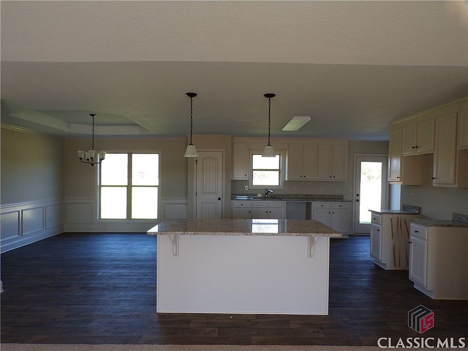 143 Sarahs Way Arnoldsville GA Zillow