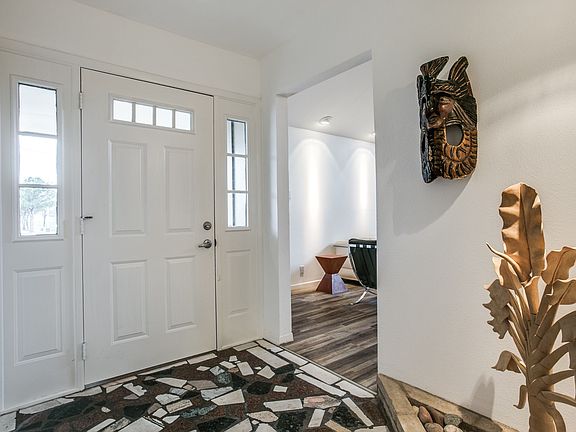 5th image of 1254 Fullerton Dr