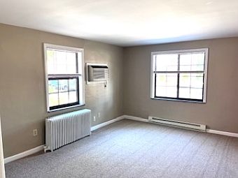 3rd image of 520 Corona Ave APT B
