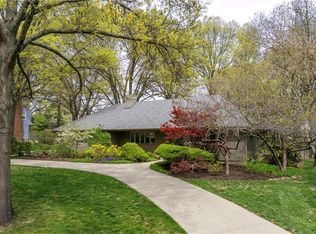2314 W 71st St, Prairie Village, KS 66208