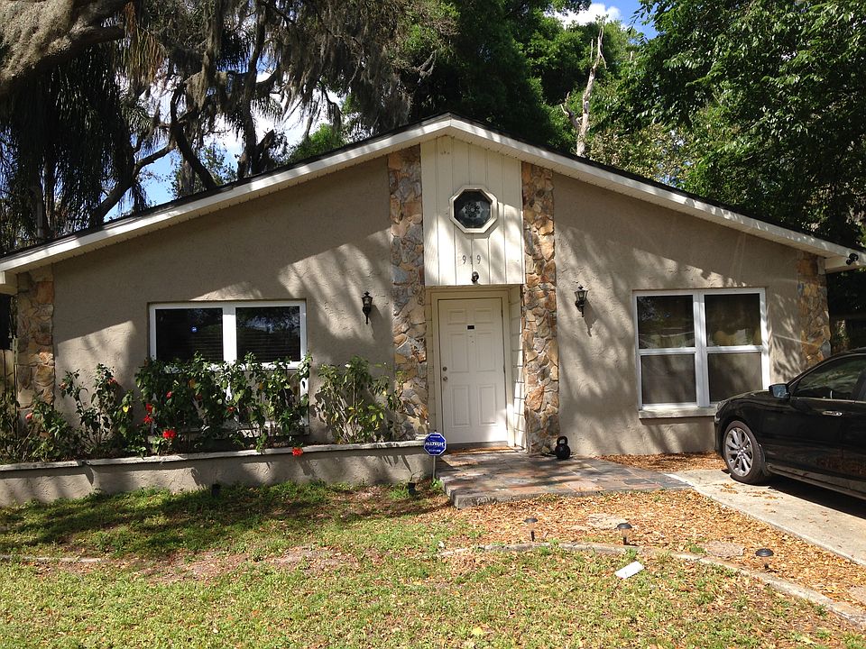 1st image of 919 Alicia Ave