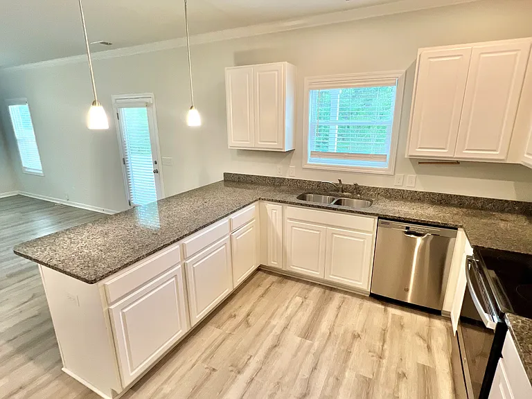 108 Horncastle Ct — Photo 5