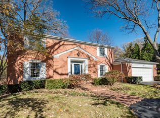6943 Apache Dr, Indian Head Park, IL