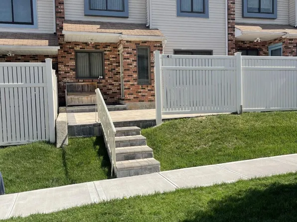 224A Ashworth Ave, Staten Island, NY 10314