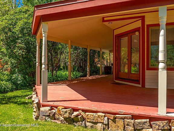 4th image of 9 Creekside Ct