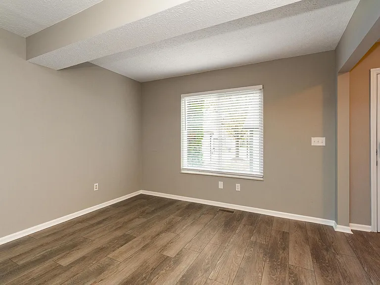 6266 Hyland Dr — Photo 10