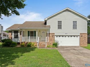6412 Thistle Ln NW, Huntsville, AL 35810