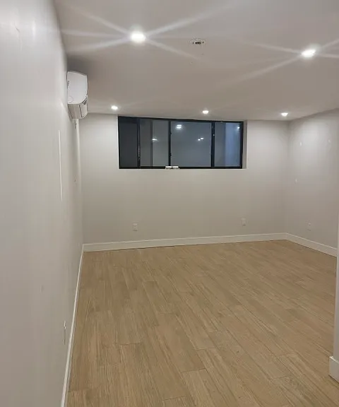 537 Rogers Ave #1 — Photo 12
