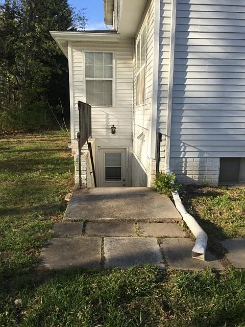 9703 Mount Royal Ct — Photo 3