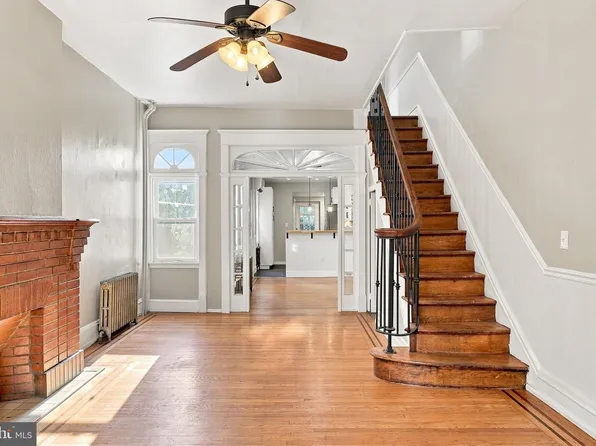 1516 S 15th St, Philadelphia, PA 19146
