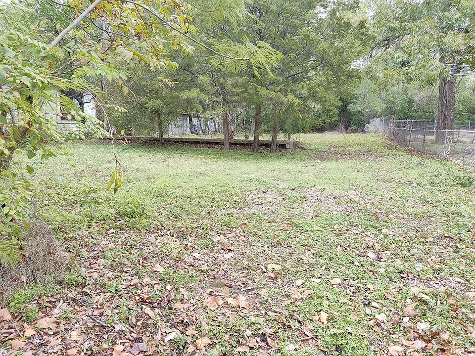 1st image of 816 Cottage Ave