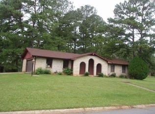 6570 Woodrow Rd, Lithonia, GA 30038