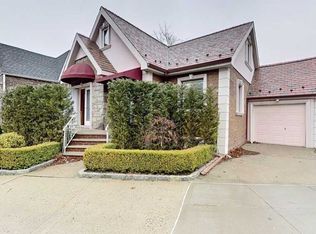 108-25 Union Tpke, Flushing, NY 11375